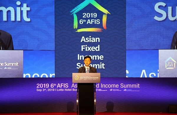 주택금융공사 이정환 사장이 지난 3일 부산 가야대로 롯데호텔에서 열린 ‘2019 AFIS 회의’에서 개회사를 하고 있다.